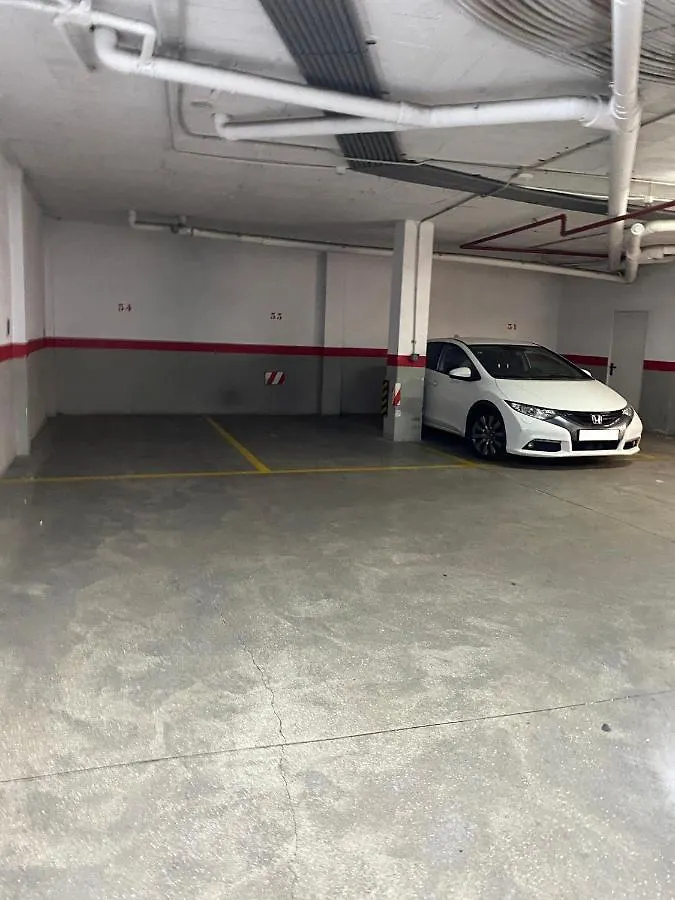Kaluka Malaga Center Apartment - Free Parking 0*,  España